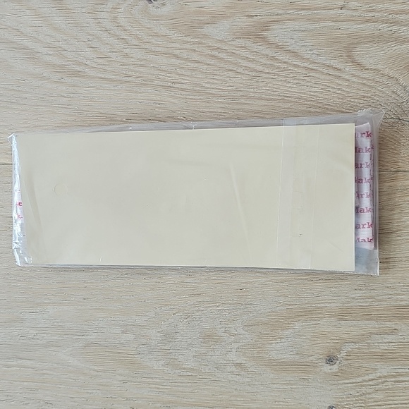 NWOT Maker's Mark Whiskey Bow Tie - Picture 5 of 6